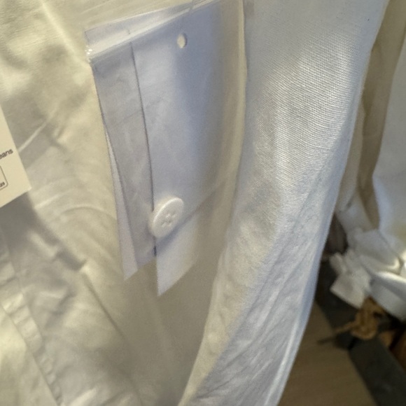 Gloria Vanderbilt Women's Amanda Button Down Shirt. NWT. White. Large - Picture 10 of 11